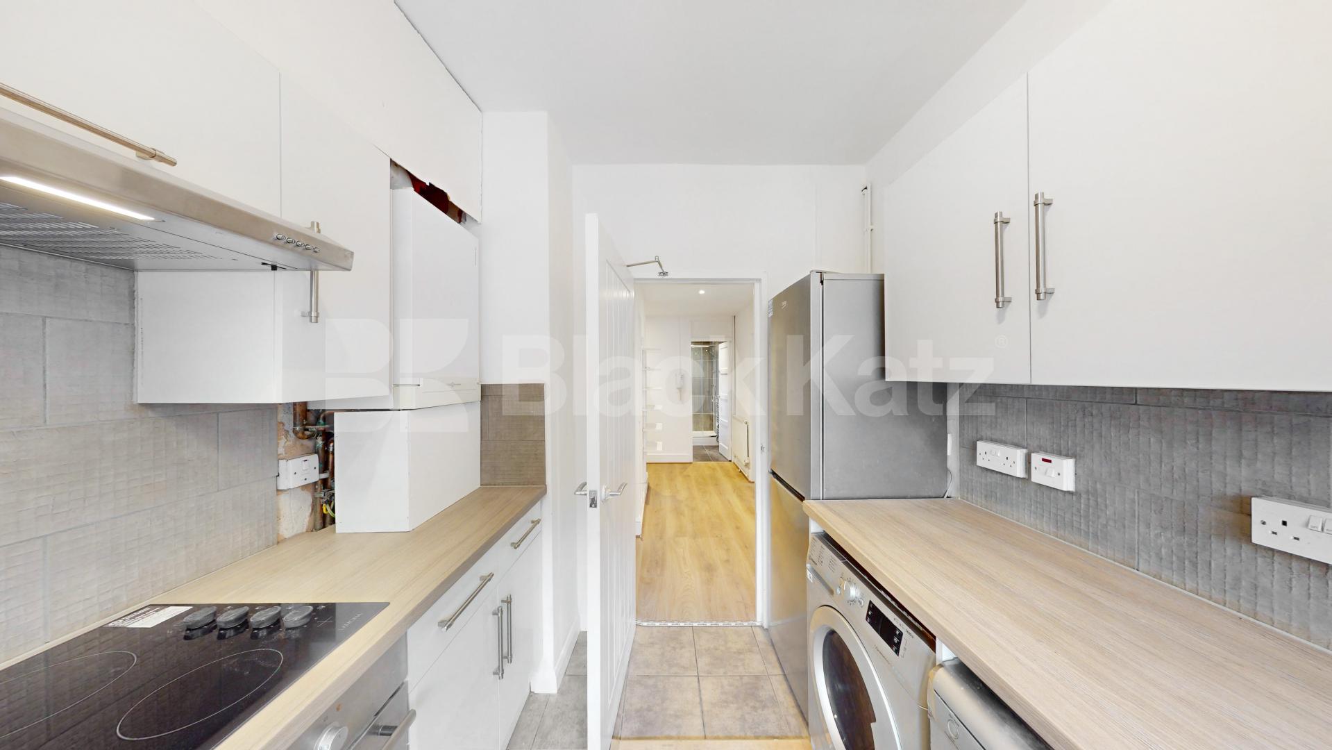 Newly refurbished three double bed flat in the heart of St Johns Wood St Johns Wood Road, St Johns Wood